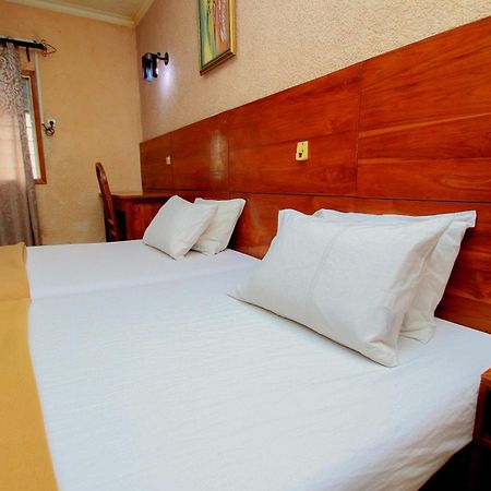 Hotel Le Prince โกโตนู ภายนอก รูปภาพ