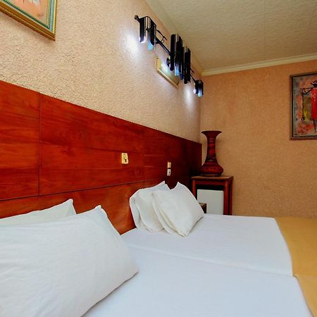 Hotel Le Prince โกโตนู ภายนอก รูปภาพ
