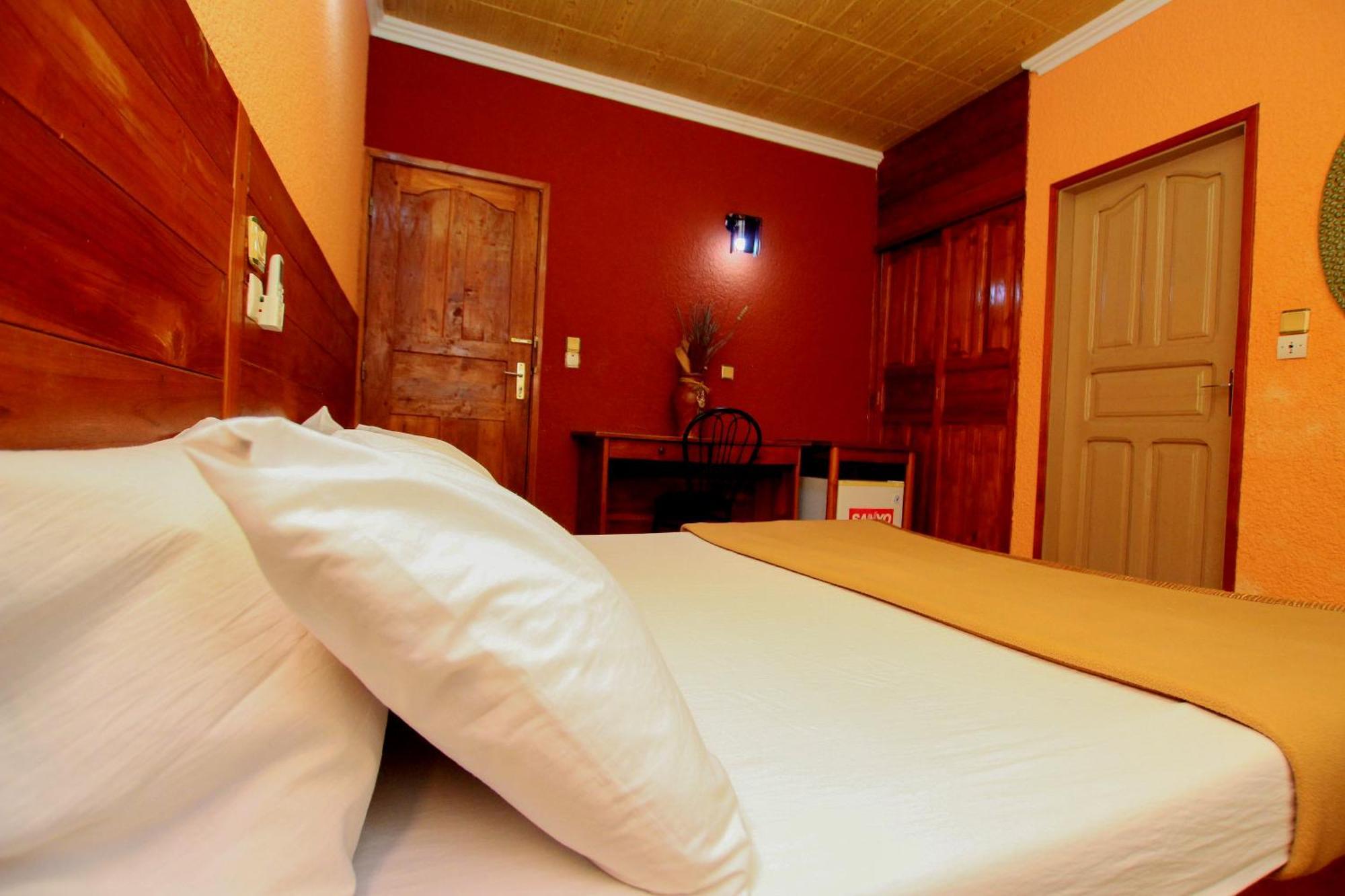 Hotel Le Prince โกโตนู ภายนอก รูปภาพ
