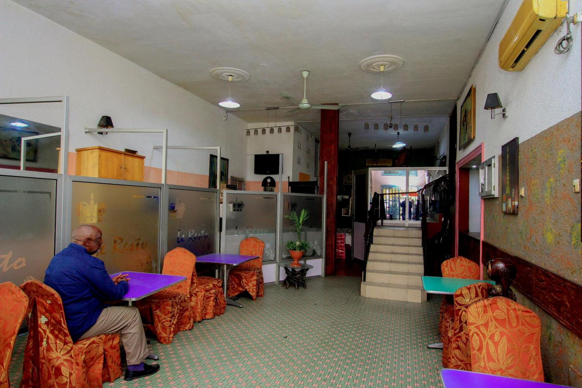Hotel Le Prince โกโตนู ภายนอก รูปภาพ