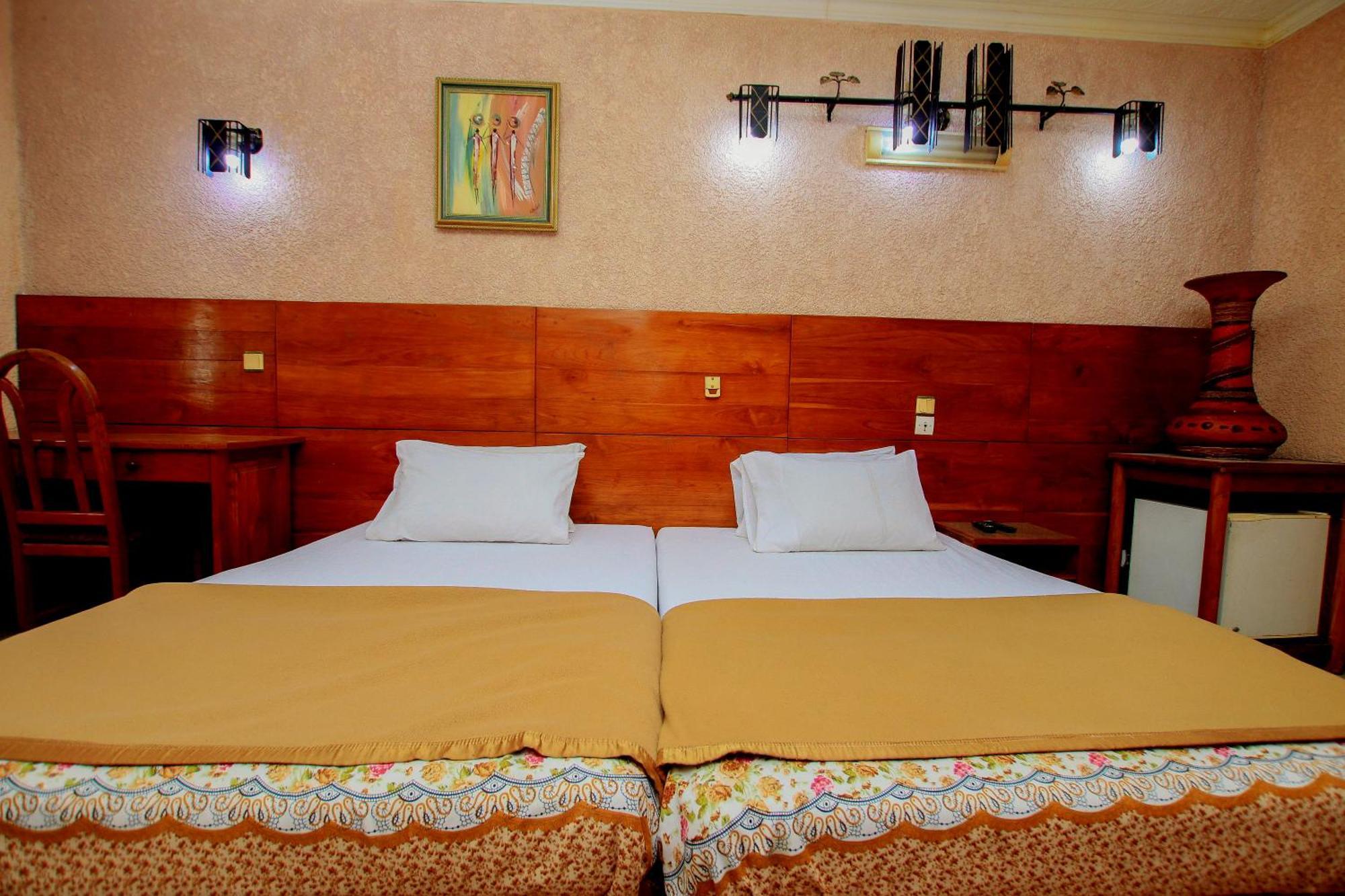 Hotel Le Prince โกโตนู ภายนอก รูปภาพ